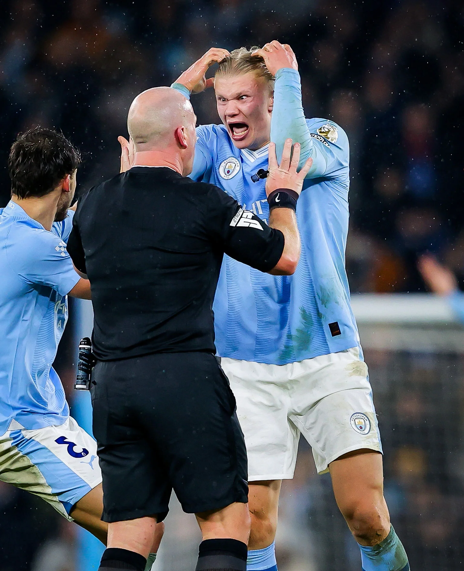 关于哈兰德重返赛场，锐不可当首场状态出色，G2观众沸腾！的信息-AYX爱游戏中国