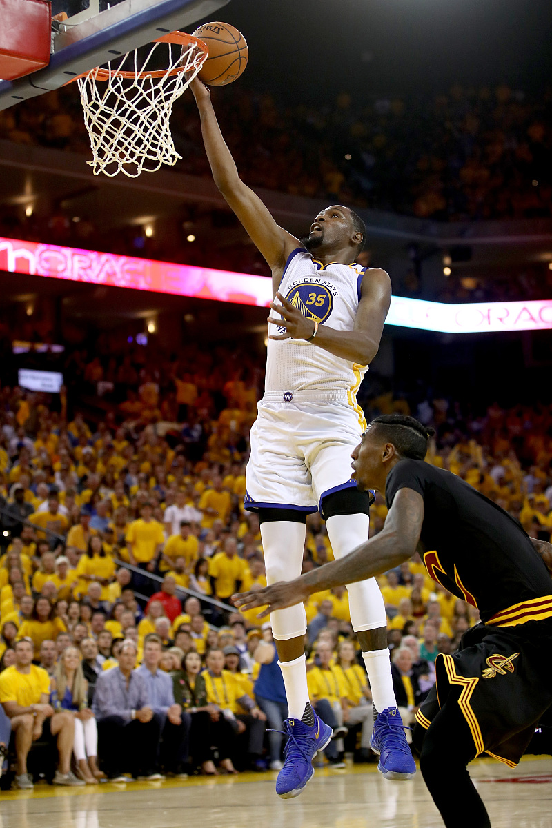 杜兰特迎来十赛季出色发挥，皇家马德里观众热烈欢呼！-爱游戏体育app下载